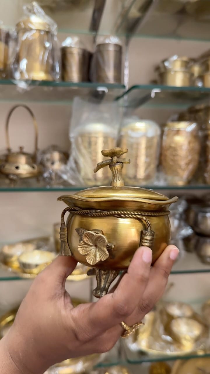 Post 2 by Brass Globe®️ on Instagram (video)