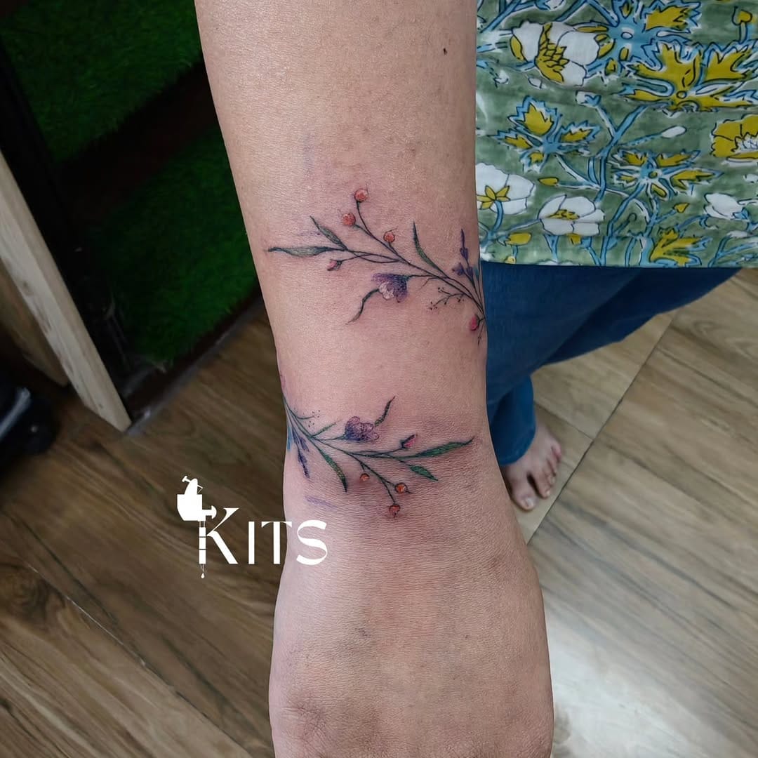 Post 5 by Kit’s Tattoo Studio on Instagram (carousel)