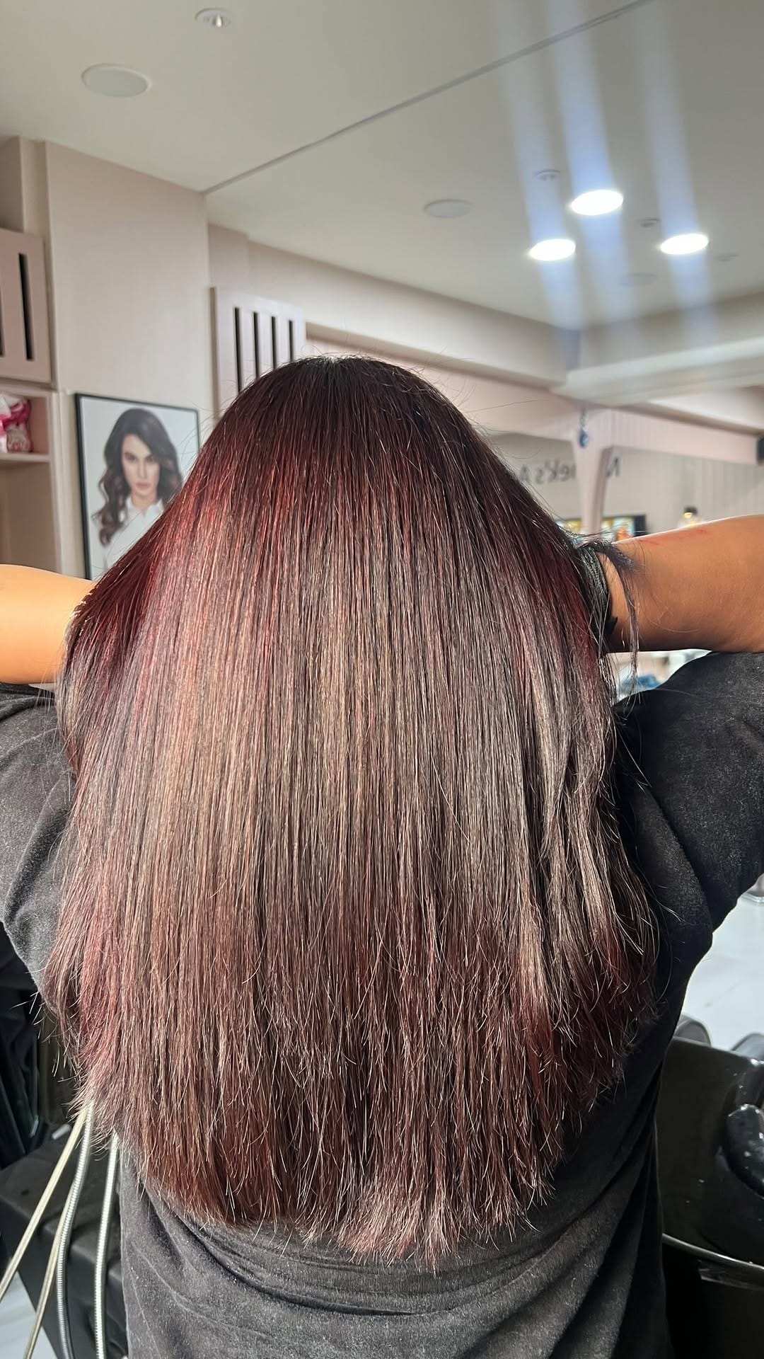Post 6 by Mehek Rughwani on Instagram (video)