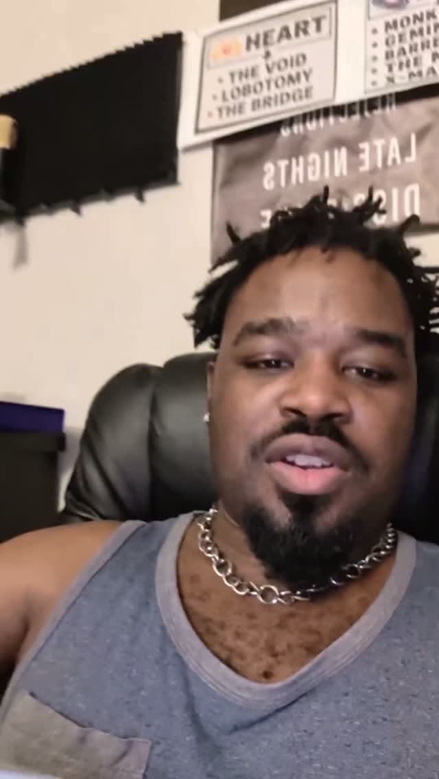 Post 3 by Knerdy Knives on Instagram (video)