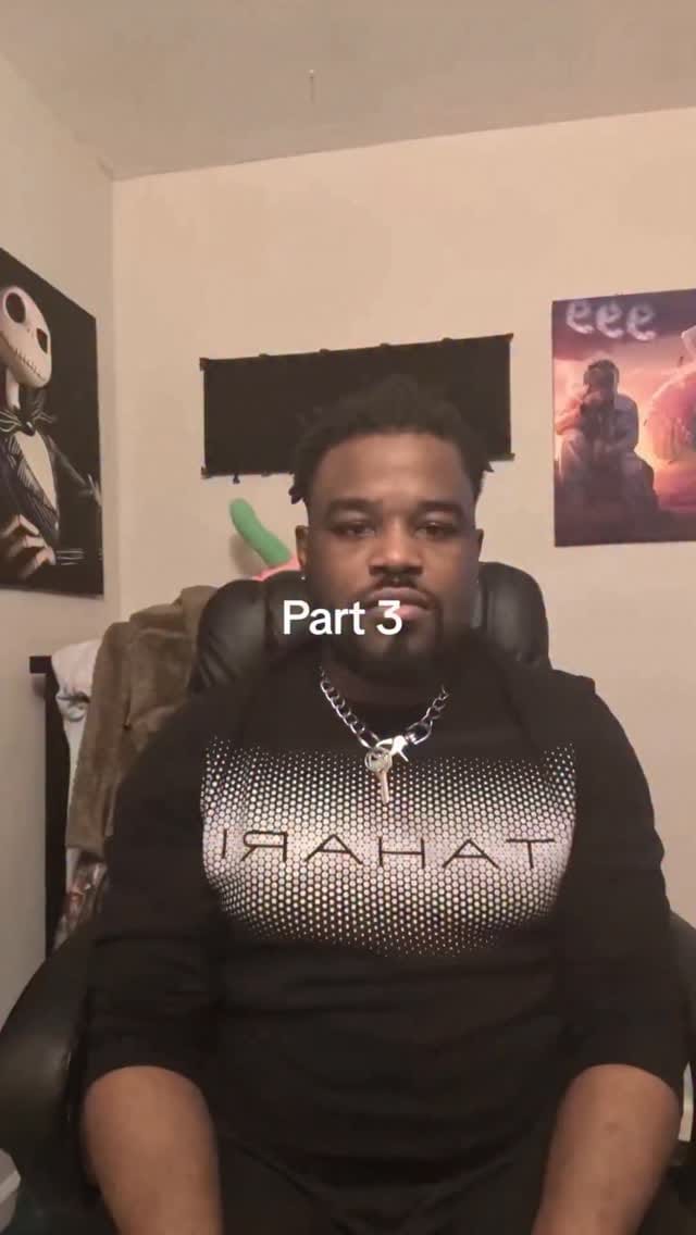 Post 9 by Knerdy Knives on Instagram (video)
