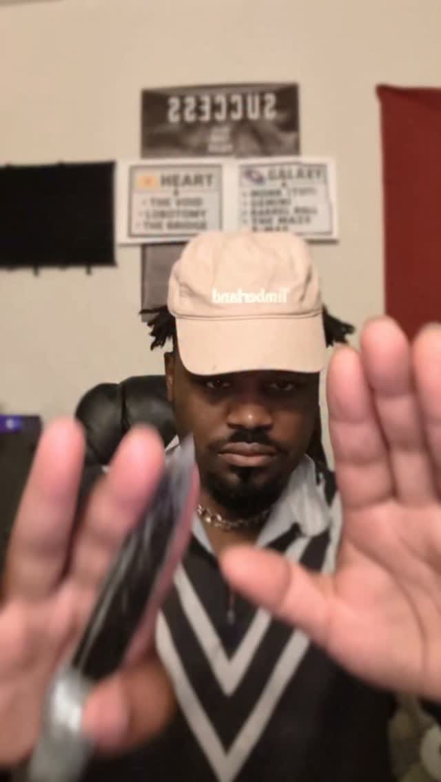 Post 8 by Knerdy Knives on Instagram (video)