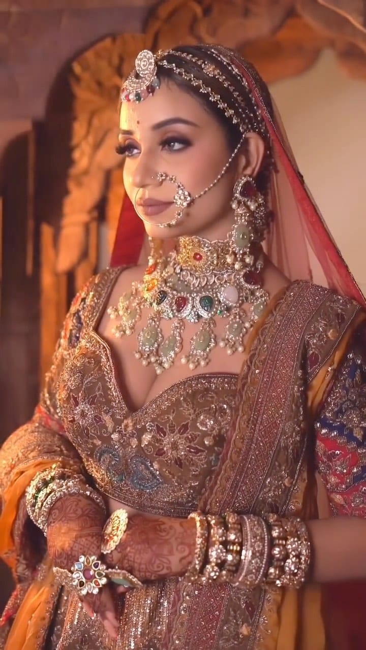 Post 10 by Deeksha🥀 on Instagram (video)