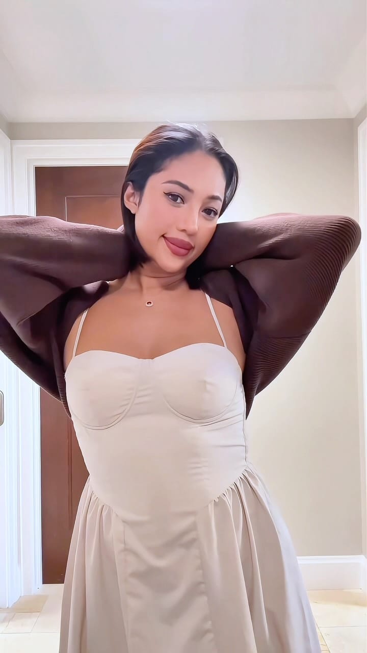 Post 5 by Yurisa Loretta on Instagram (video)