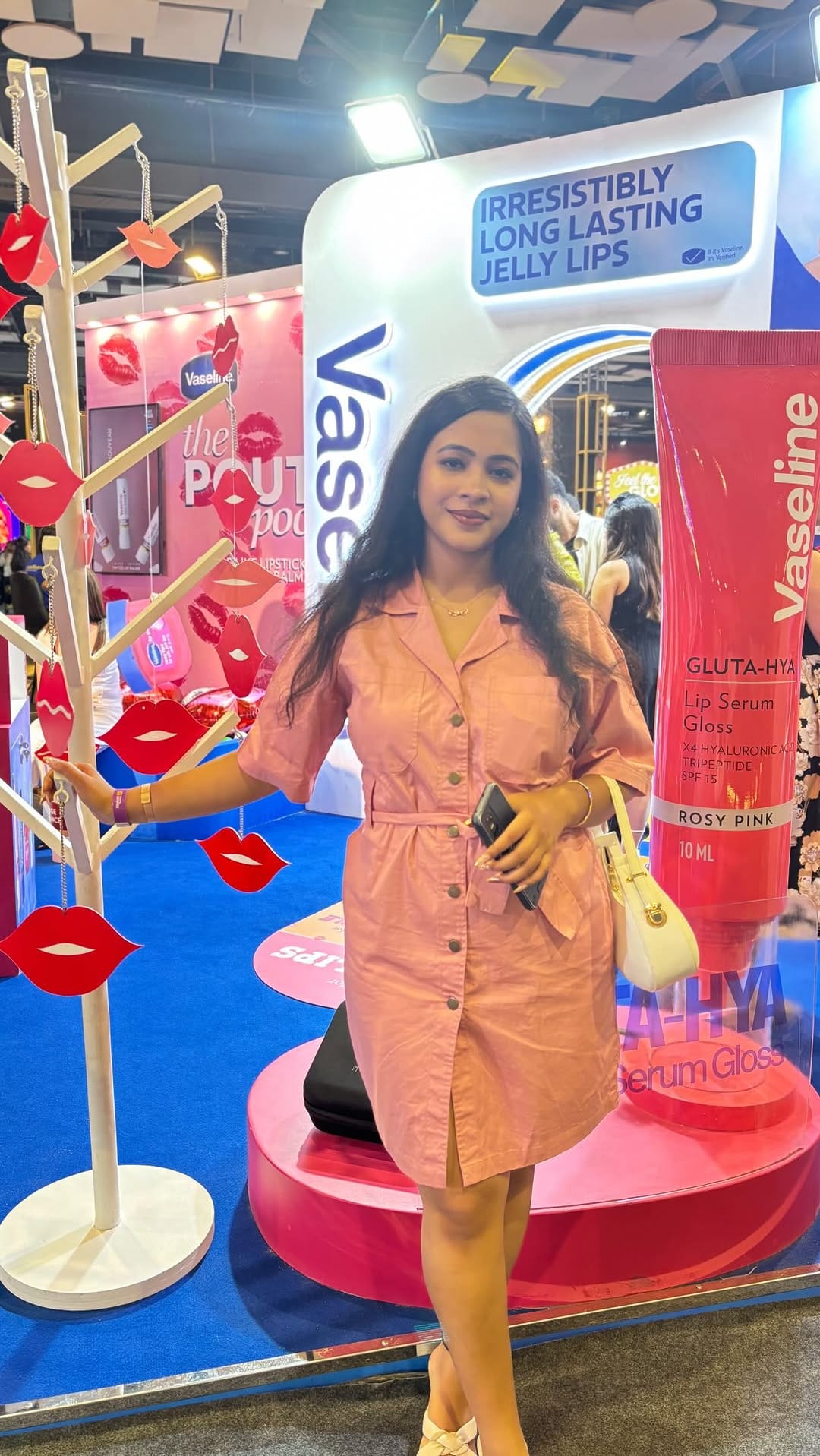 Post 6 by Bhawna 💕 on Instagram (video)