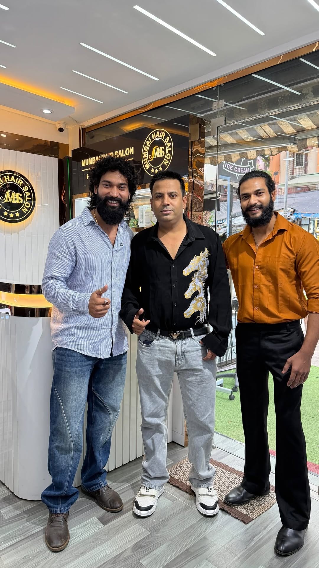 Post 1 by Mumbai Hair Salon on Instagram (video)