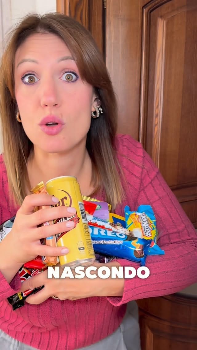 Post 8 by NICOLA & CARLA | Travel & Food Napoli on Instagram (video)