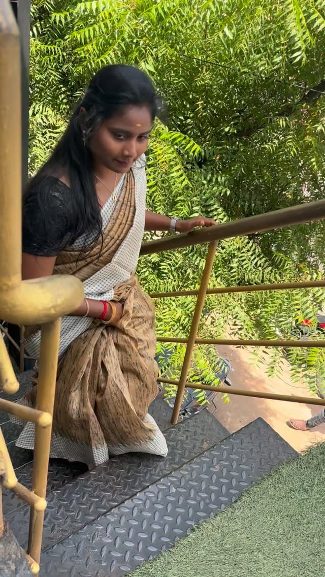 Post 6 by Studieo7 Salon Private Limited on Instagram (video)