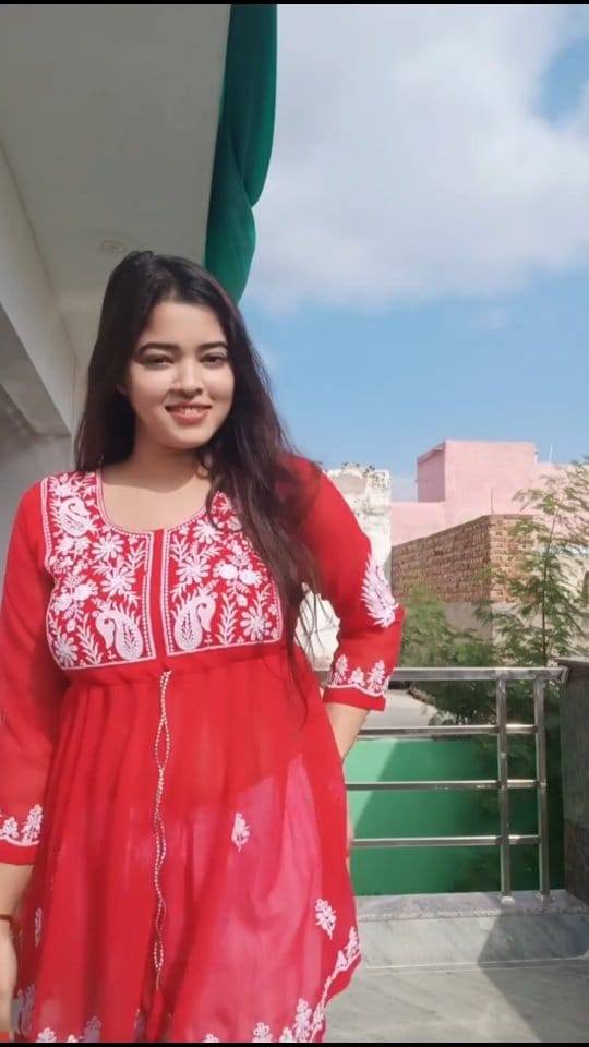 Post 10 by ☀️ VAISSHNAVI ☀️ on Instagram (video)