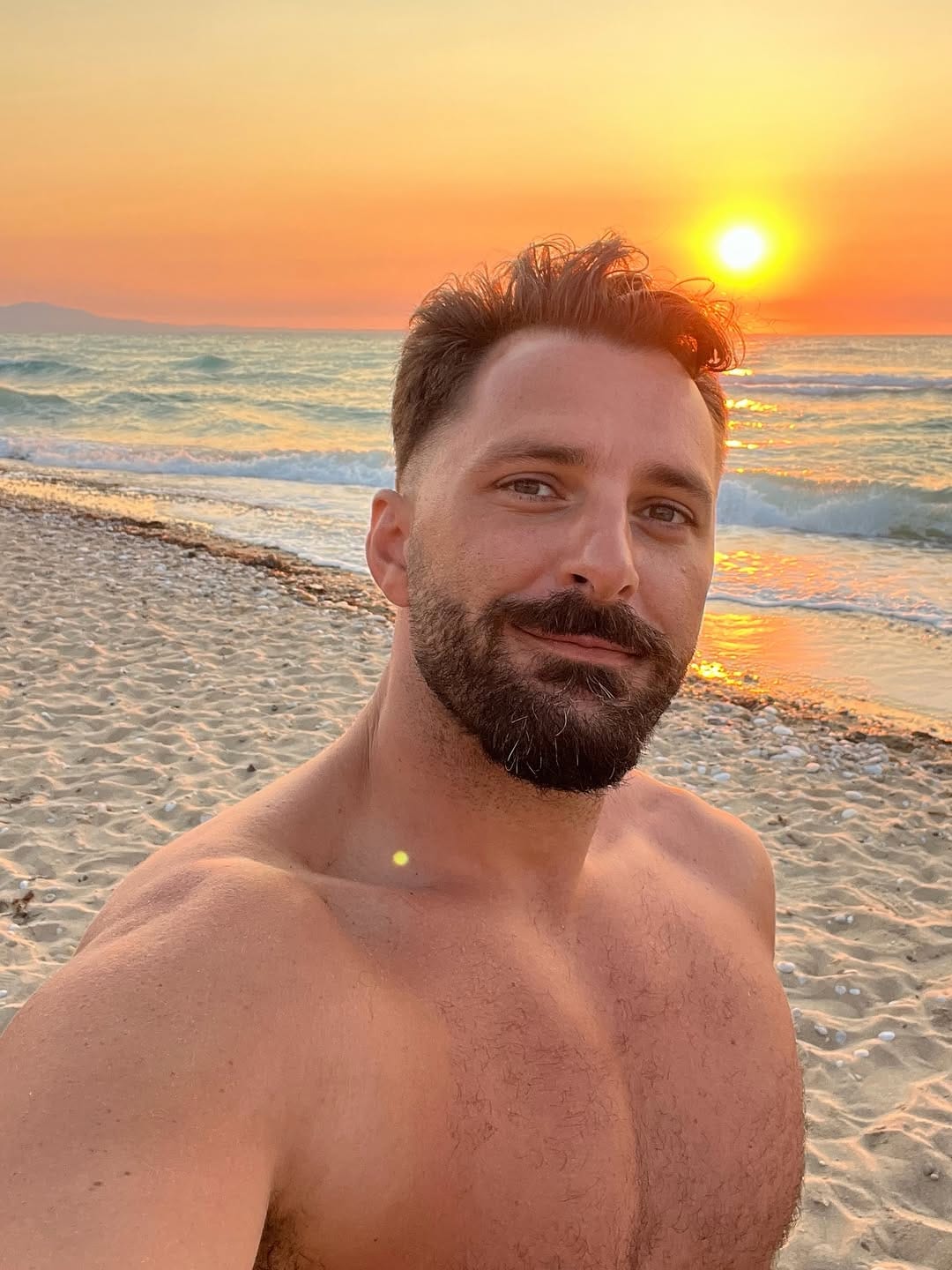 Post 3 by 𝓢𝓪𝓵𝓿𝓪𝓽𝓸𝓻𝓮 𝓒𝓪𝓵𝓪𝓫𝓻𝓮𝓼𝓮 on Instagram (image)