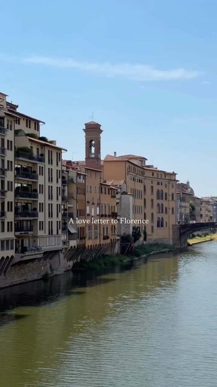 Post 7 by Sofia sin acento on Instagram (video)