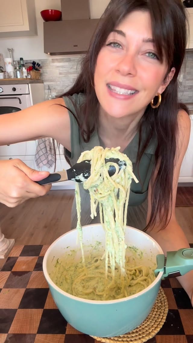 Post 6 by Carlotta Costantini on Instagram (video)
