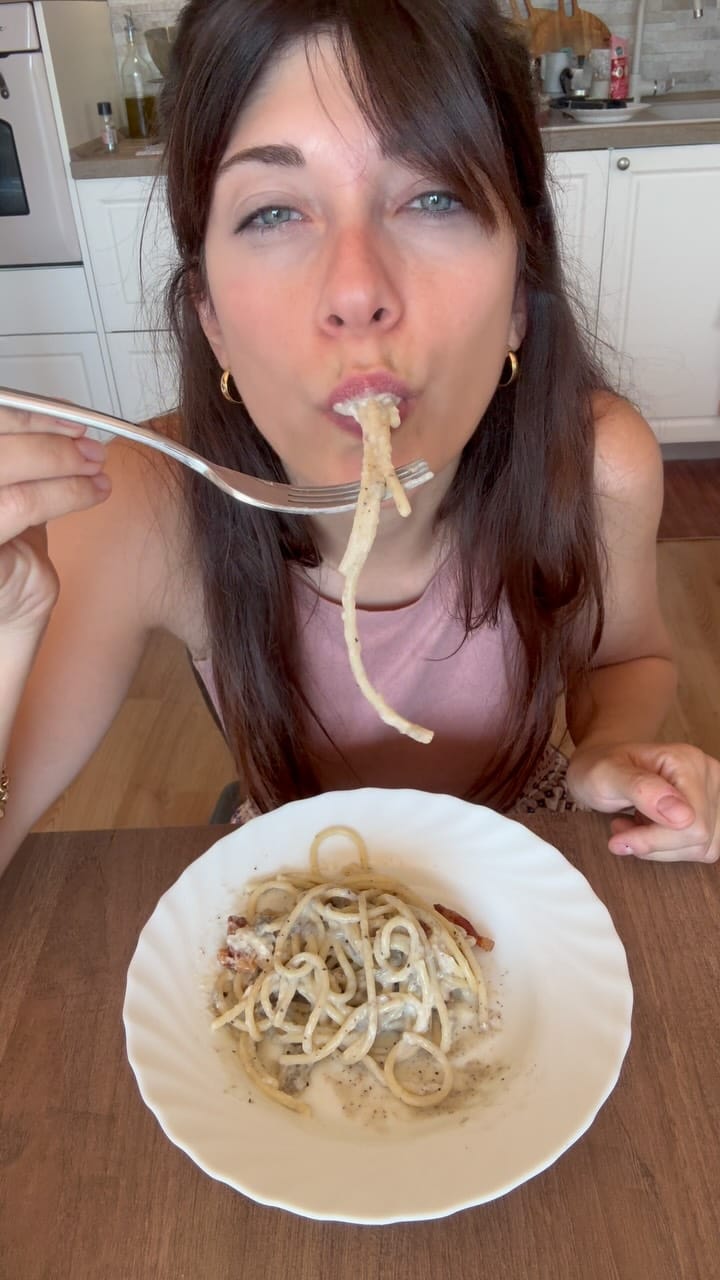 Post 3 by Carlotta Costantini on Instagram (video)