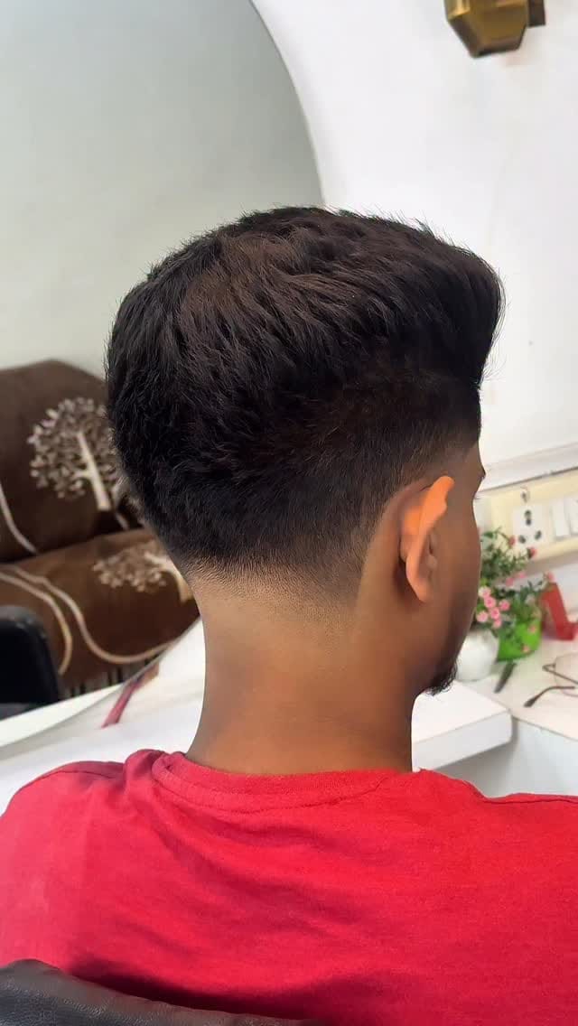 Post 5 by Sam hair artist on Instagram (video)