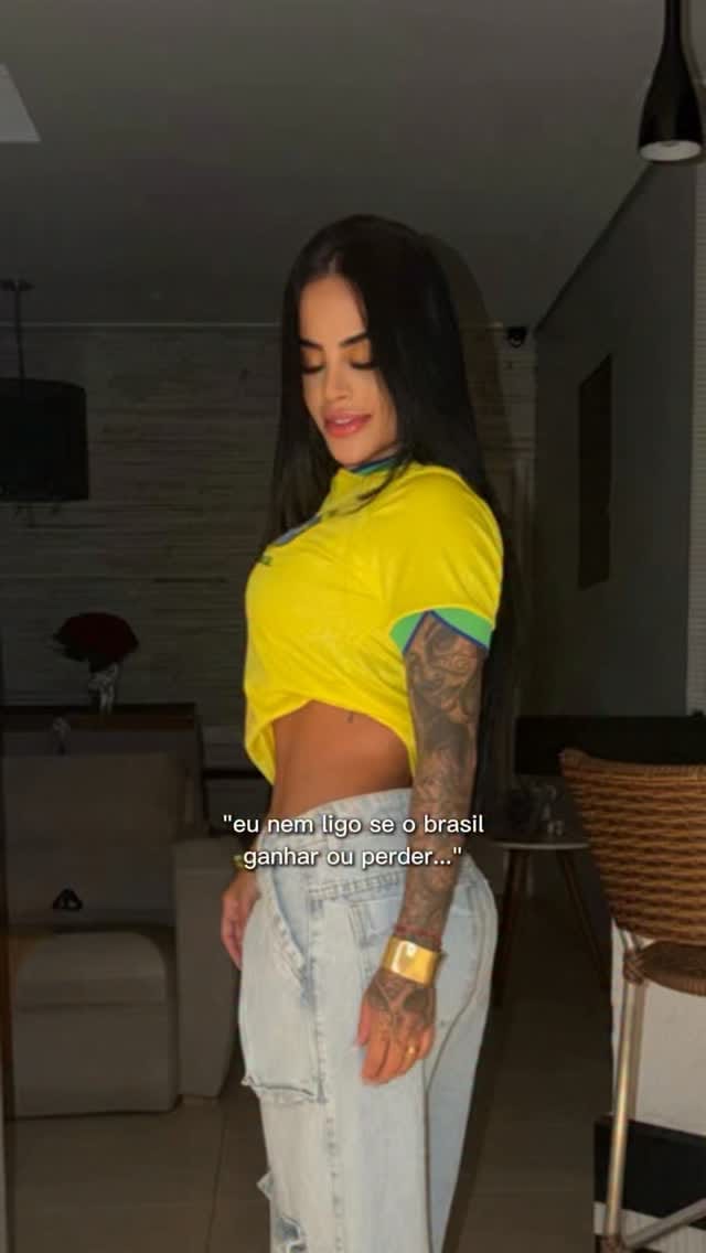 Post 4 by DUDA ESTURINO on Instagram (video)