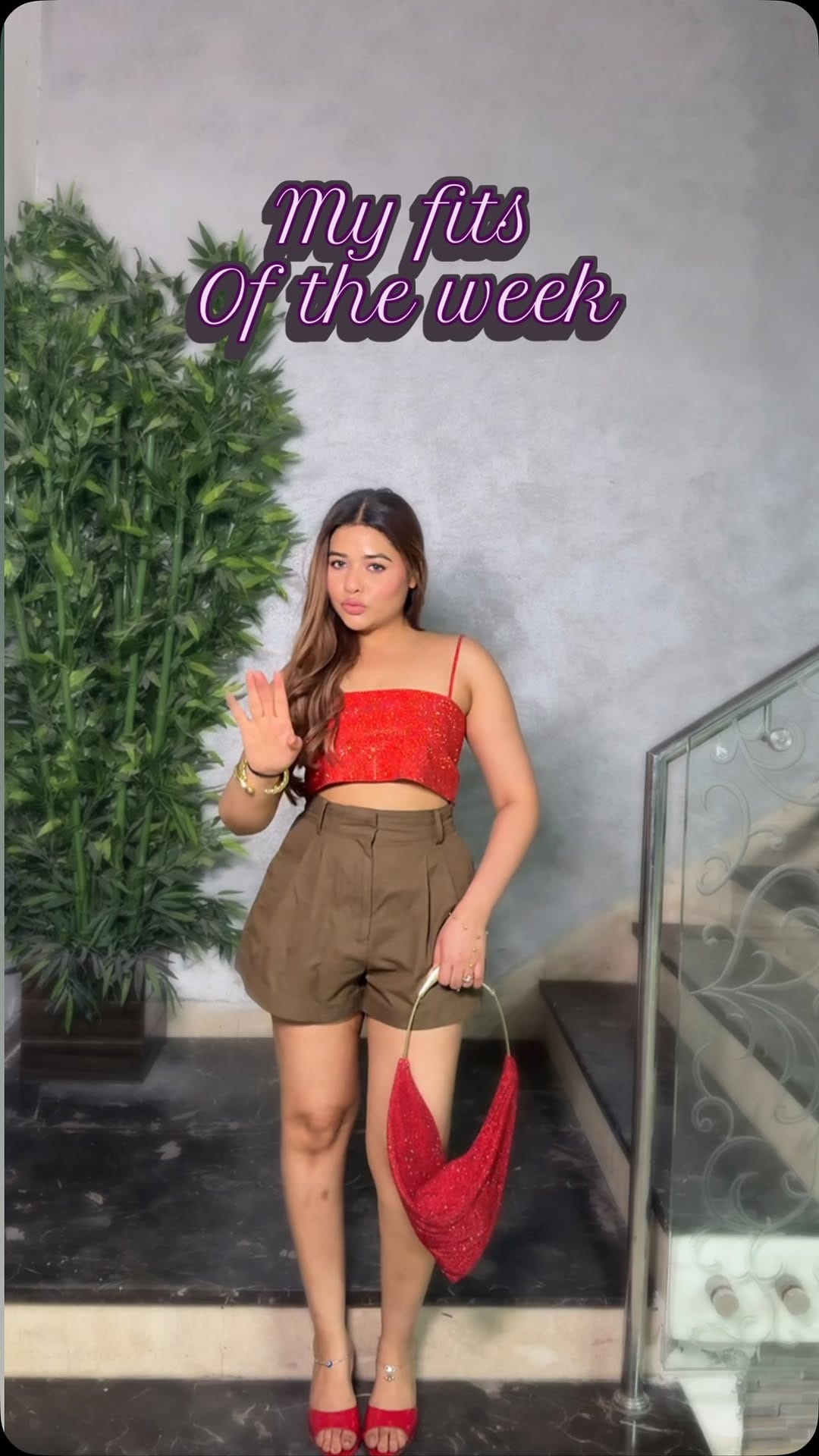 Post 3 by Nehal Jain🧿 Makeupartist 💄 on Instagram (video)