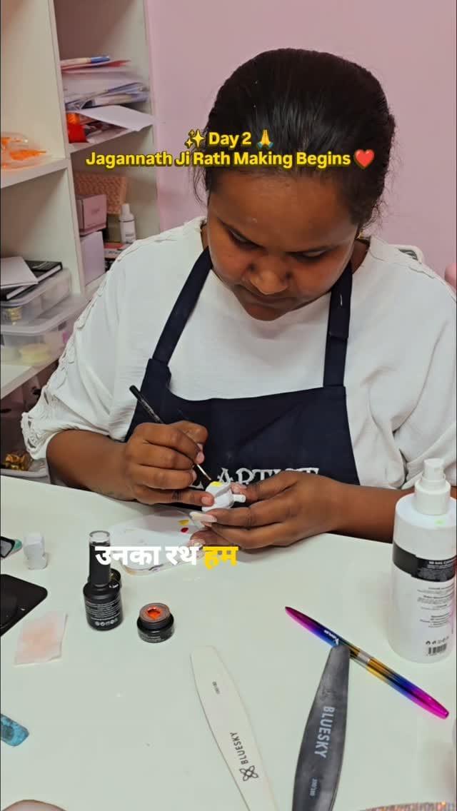 Post 7 by KAJAL NAILS ACADEMY ( nails_by_kajal ) on Instagram (video)