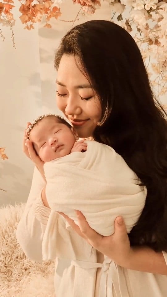 Post 7 by Larissa Arikita on Instagram (video)