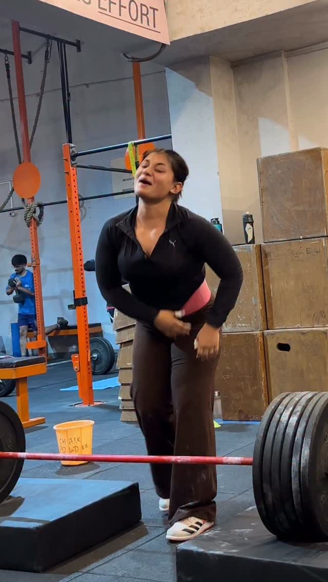 Post 6 by Geetika Sood on Instagram (video)