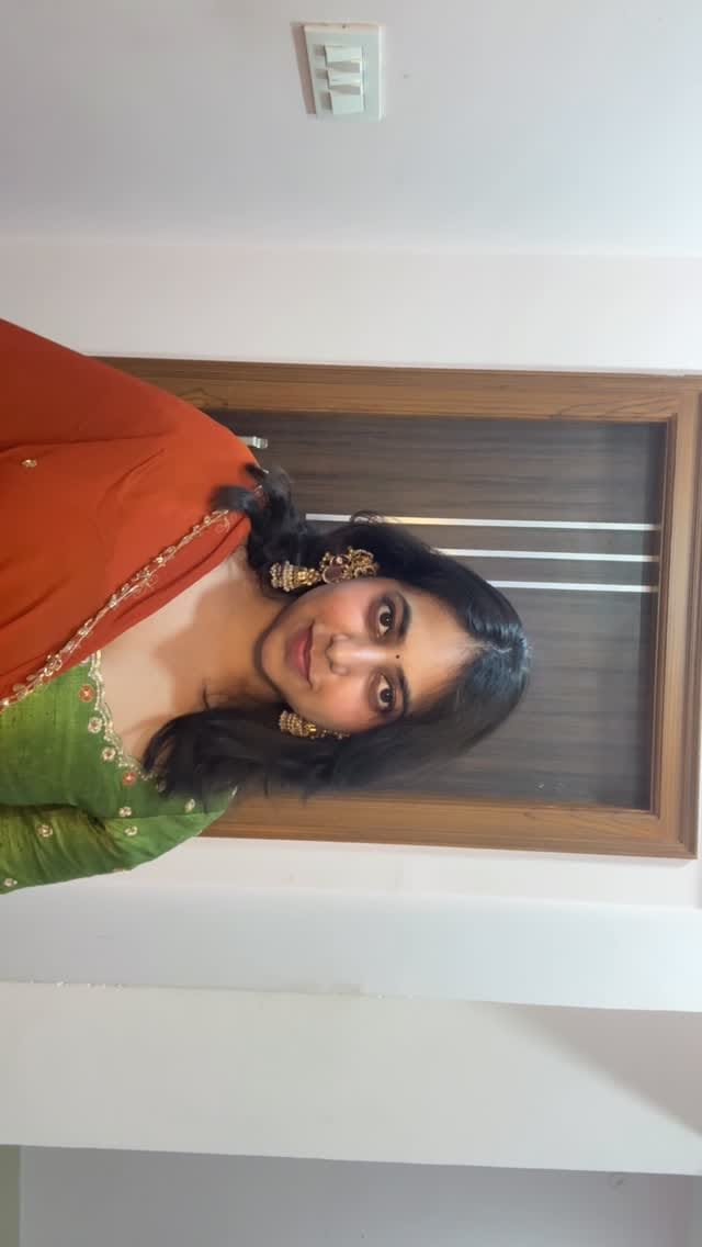 Post 2 by ° makeup with Sriya ° on Instagram (video)