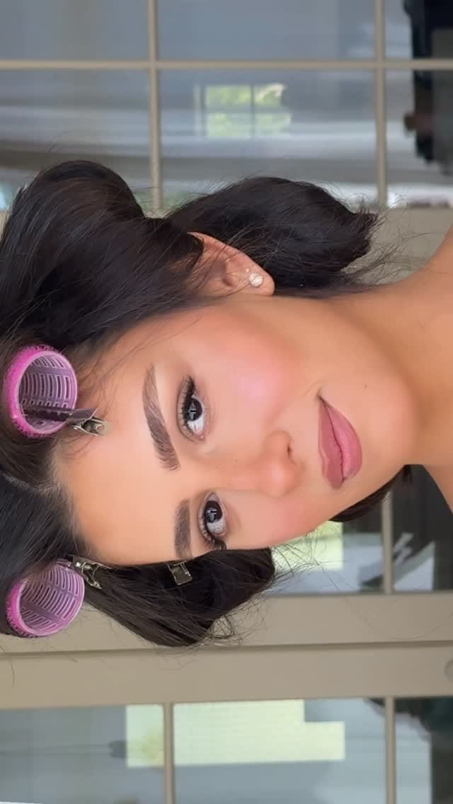Post 7 by מור אמסלם סידס- מאפרת כלות וערב on Instagram (video)