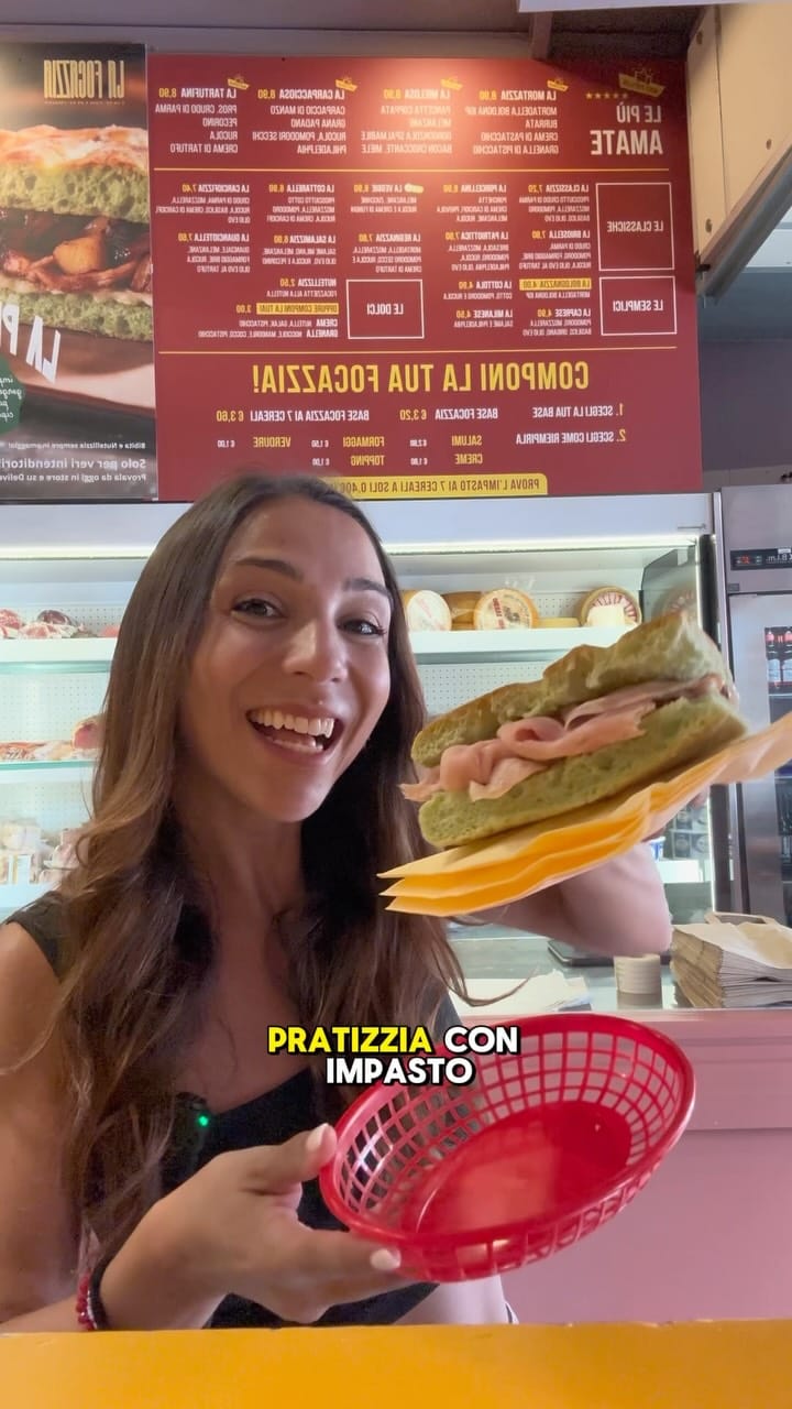 Post 5 by ✨Chichi | Esperienze in Sardegna • Dove mangiare a Cagliari 🍝 on Instagram (video)