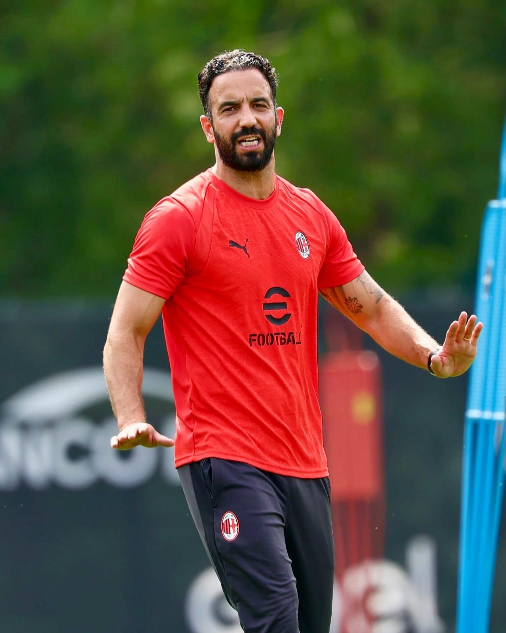 Post 8 by milanistasemper on Instagram (carousel)