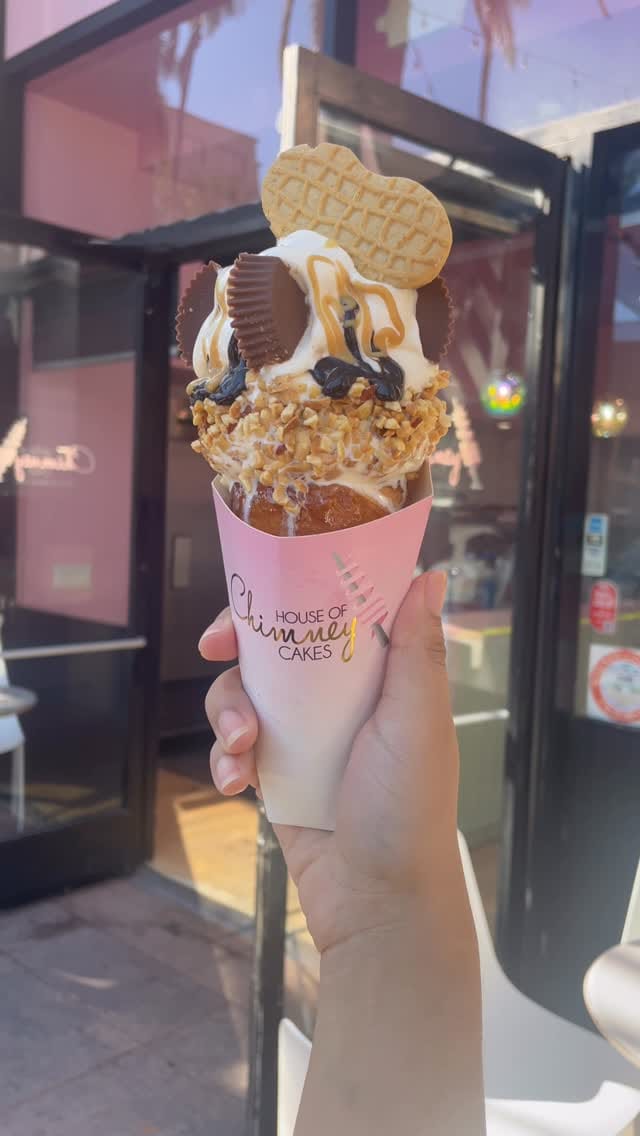 Post 10 by House of Chimney Cakes on Instagram (video)