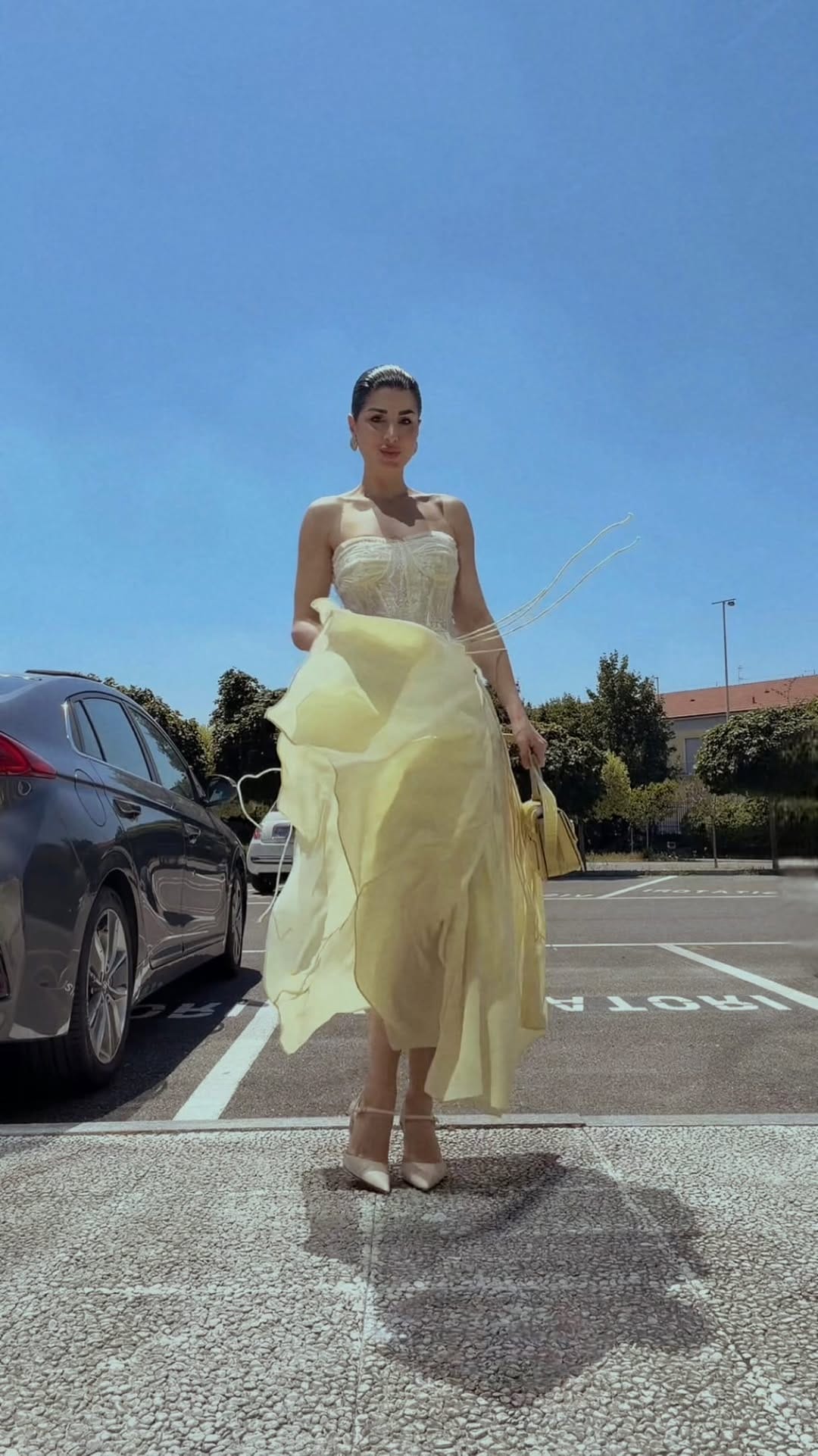 Post 7 by Eleonora Maressa on Instagram (video)