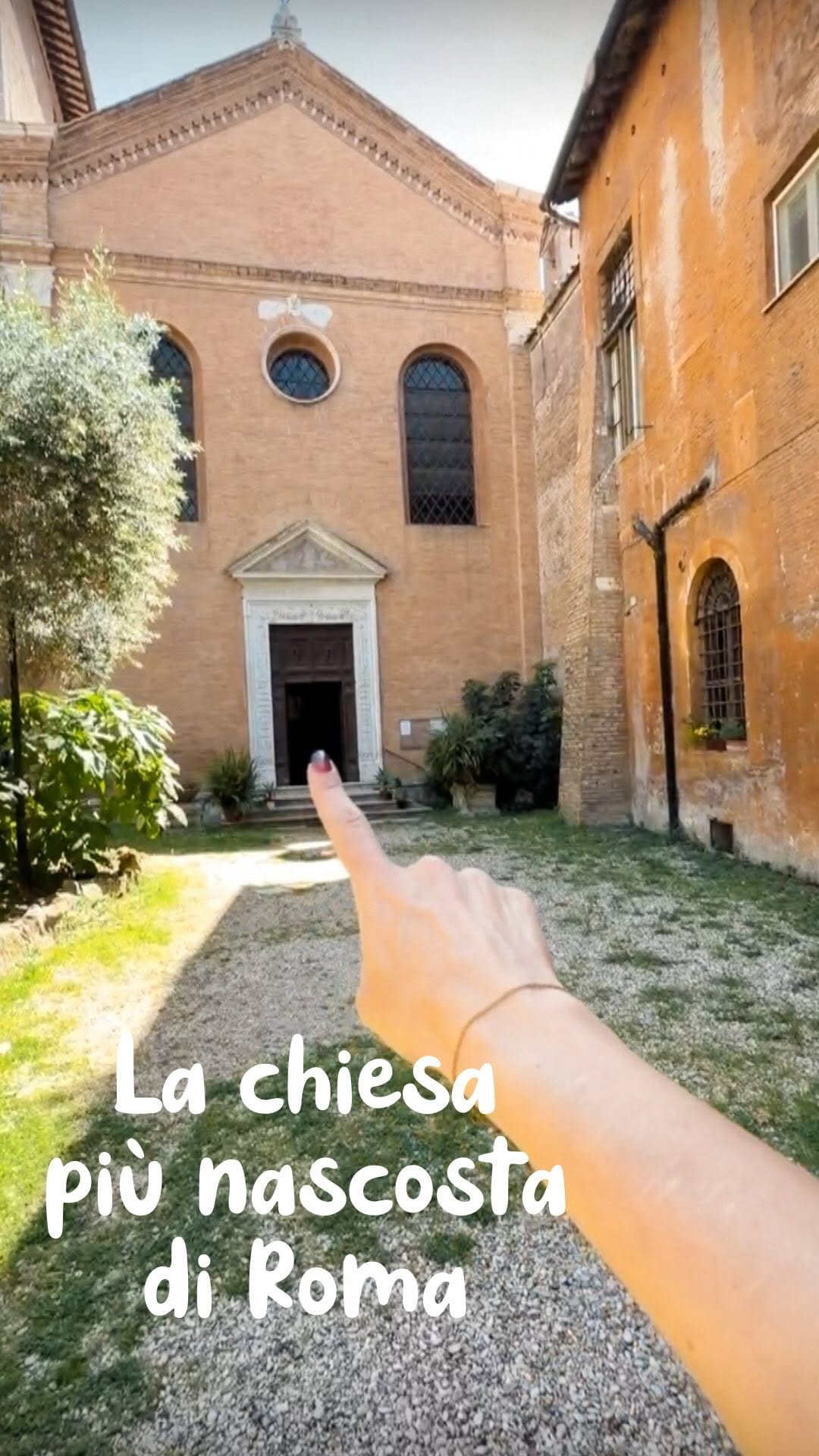 Post 7 by Anna Scrigni • content creator Roma on Instagram (video)