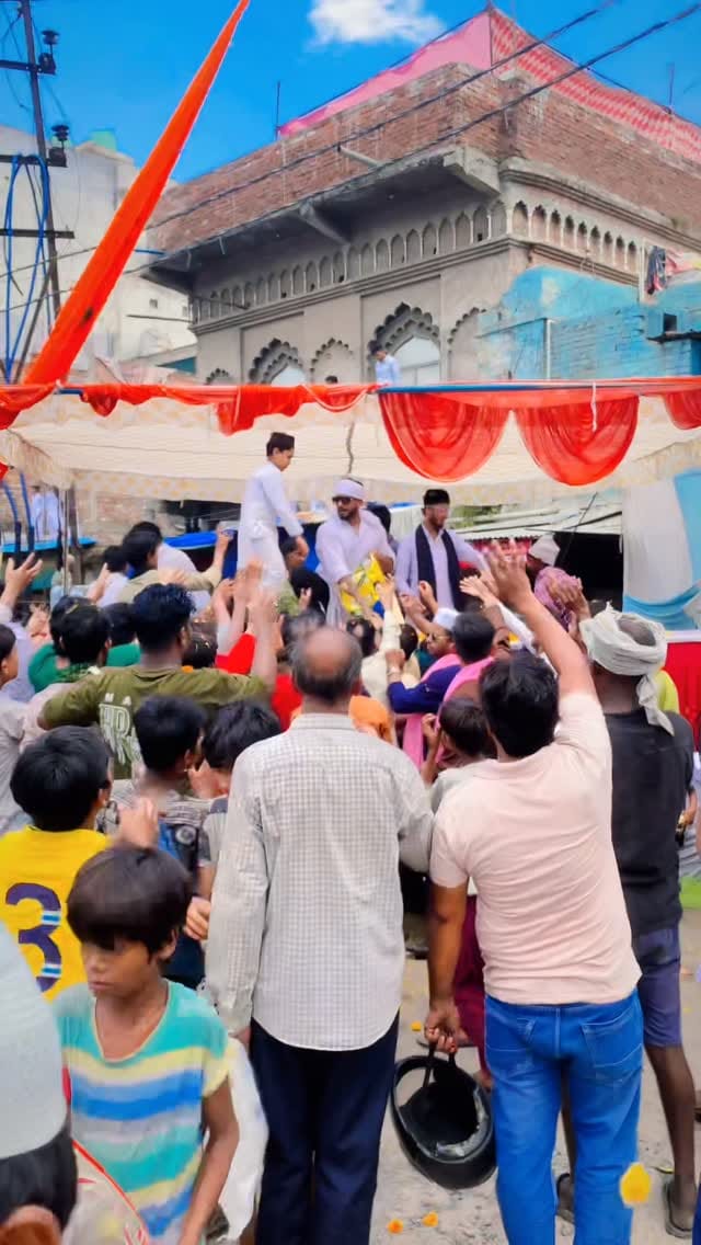 Post 3 by Salman Quraishi on Instagram (video)