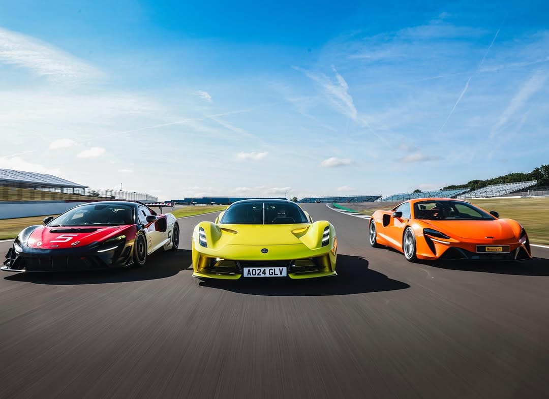 Post 6 by Pirelli UK on Instagram (image)