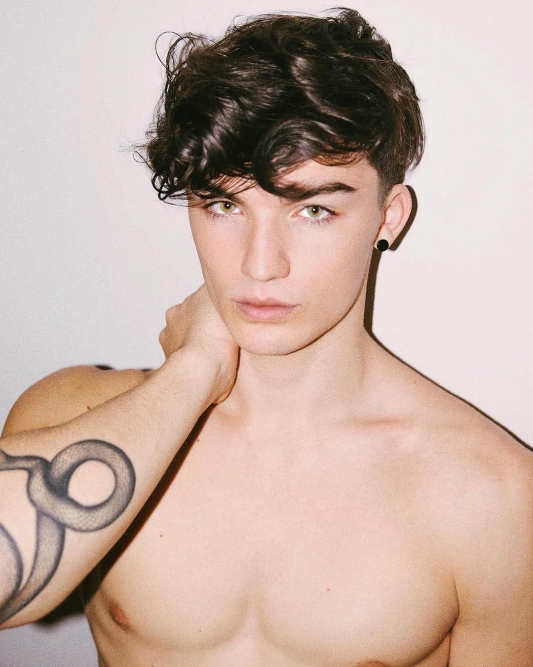 Post 4 by Andrea Maddaluni on Instagram (image)