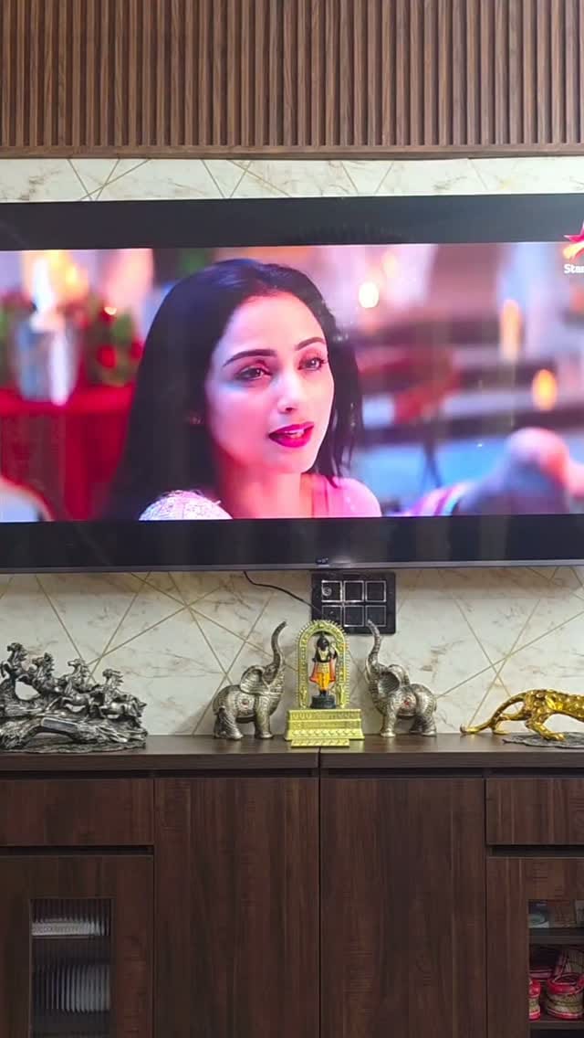 Post 1 by Dippi Kundra on Instagram (video)
