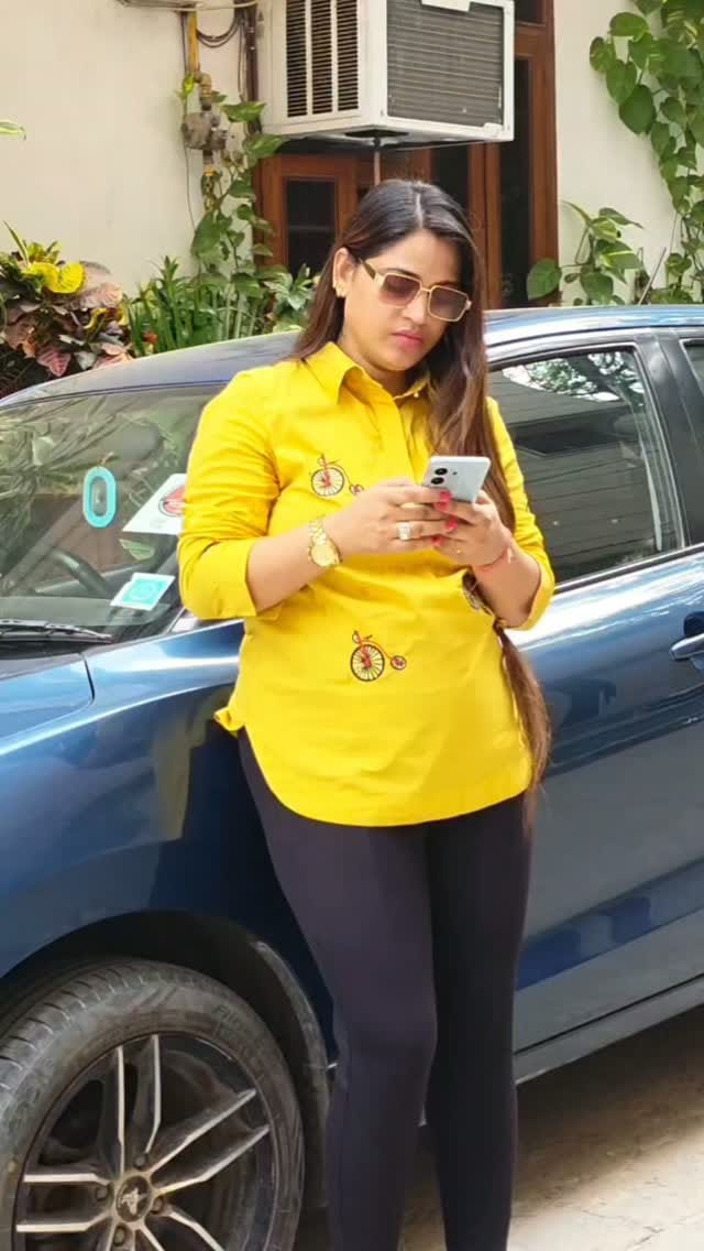 Post 2 by Dippi Kundra on Instagram (video)