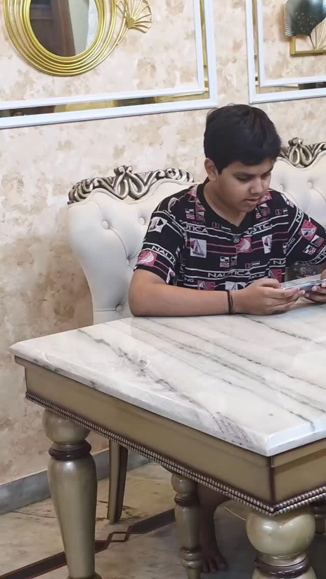 Post 10 by Dippi Kundra on Instagram (video)