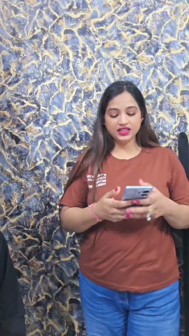 Post 3 by Dippi Kundra on Instagram (video)