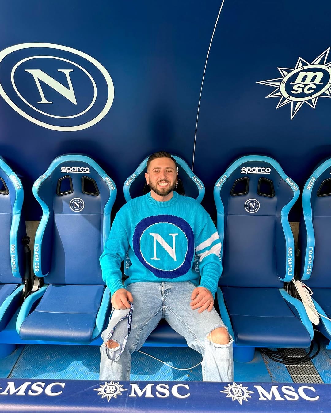 Post 10 by Official SSC Napoli Meme 🐎 on Instagram (carousel)