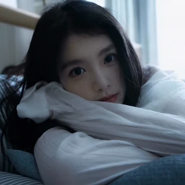 Post 10 by Kang Yoona (的姜允儿) on Instagram (video)