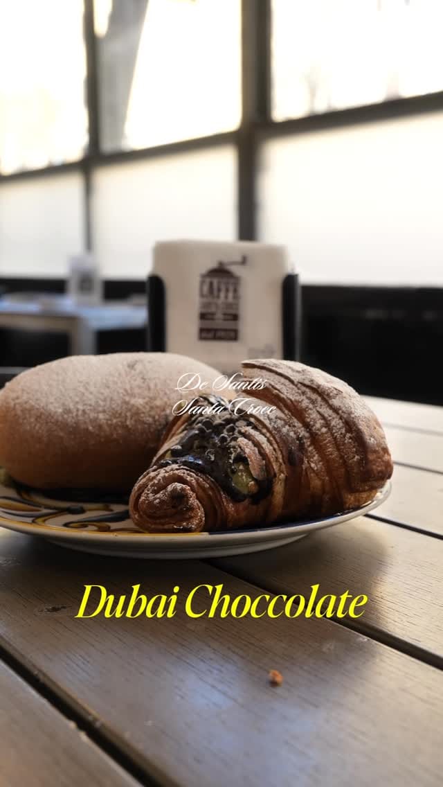 Post 10 by De Santis Santa Croce | Pasticceria Artigianale on Instagram (video)