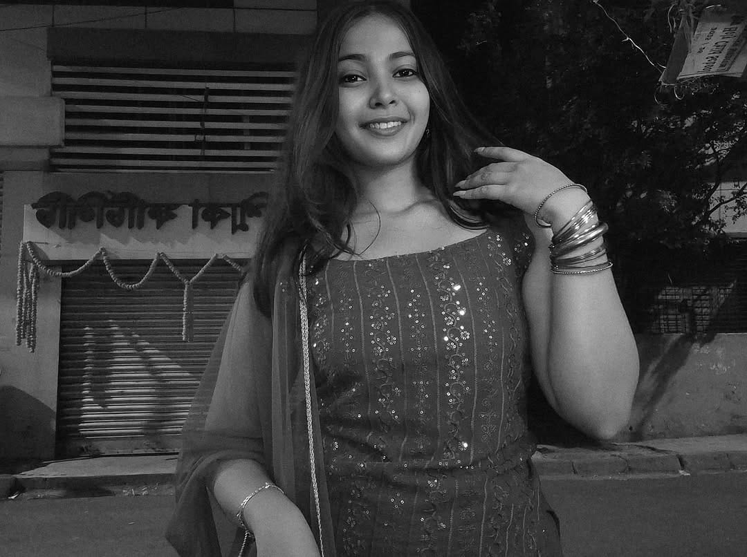 Post 6 by Samriddhi Hazra on Instagram (carousel)