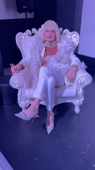 Post 5 by Miss  DIVINA  Fulvio Facchinetti on Instagram (video)