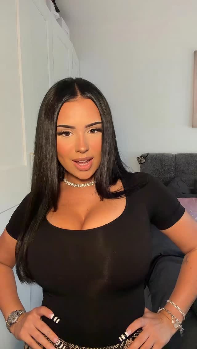 Post 4 by 𝓡𝓸𝓶𝔂 𝓛𝓾𝓲𝓼𝓪 on Instagram (video)