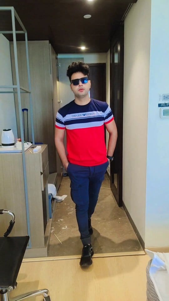 Post 8 by Priyanshu yadav🔵 on Instagram (video)