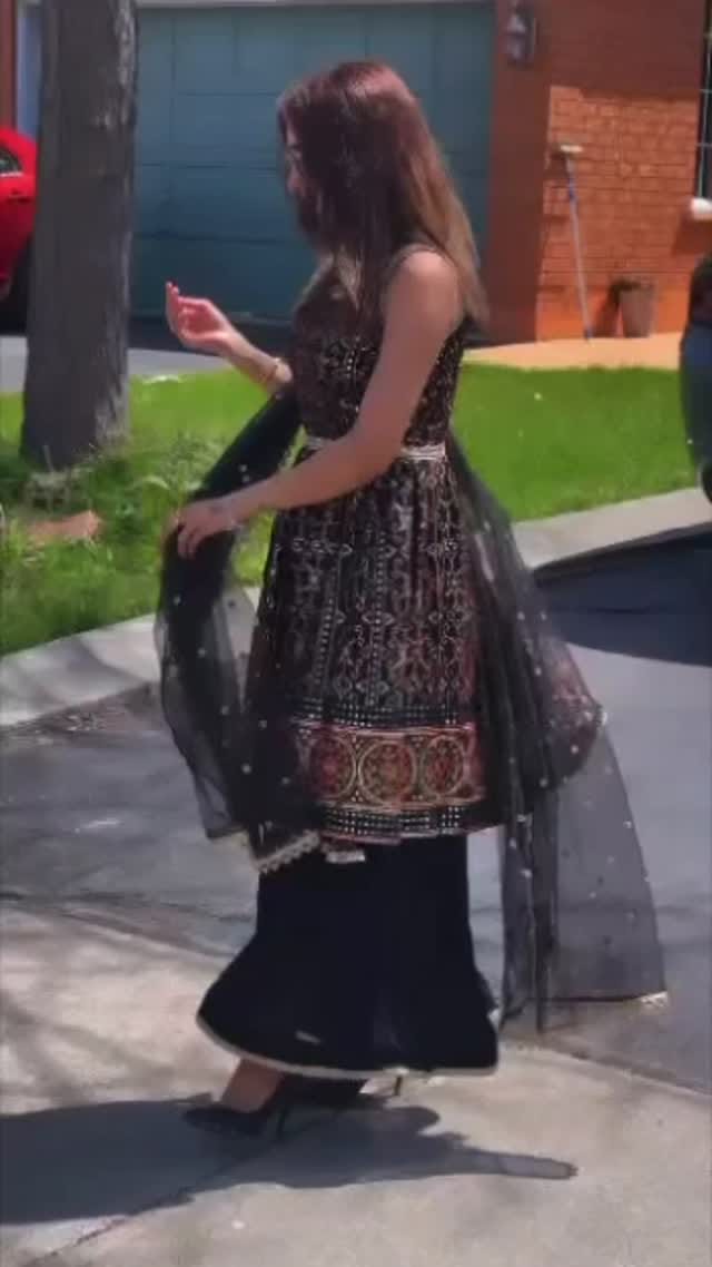 Post 6 by avneet on Instagram (video)