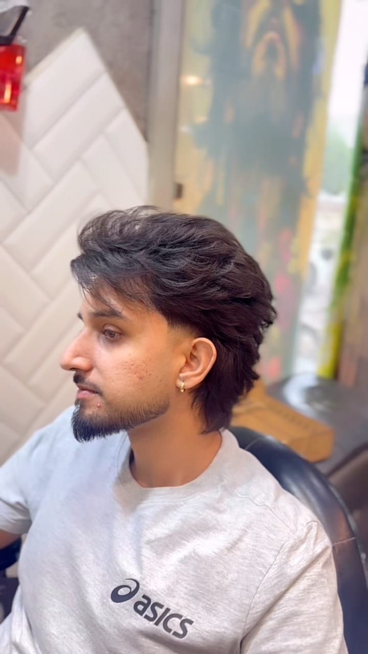 Post 5 by Vicky Kapoor on Instagram (video)