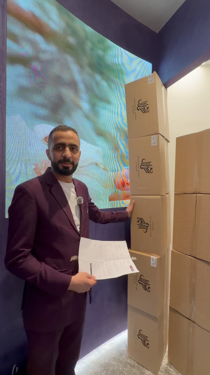 Post 6 by DUBAI STORE on Instagram (video)
