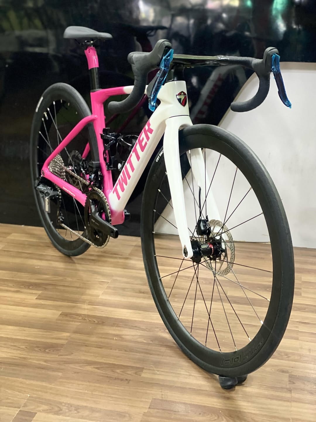 Post 5 by Izrimeebike Prorace on Instagram (carousel)