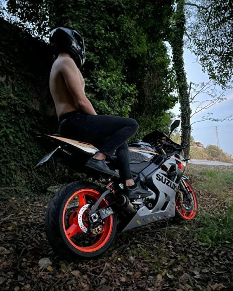 Post 4 by 𝐋𝐮𝐜𝐚𝐬 𝐀. on Instagram (image)