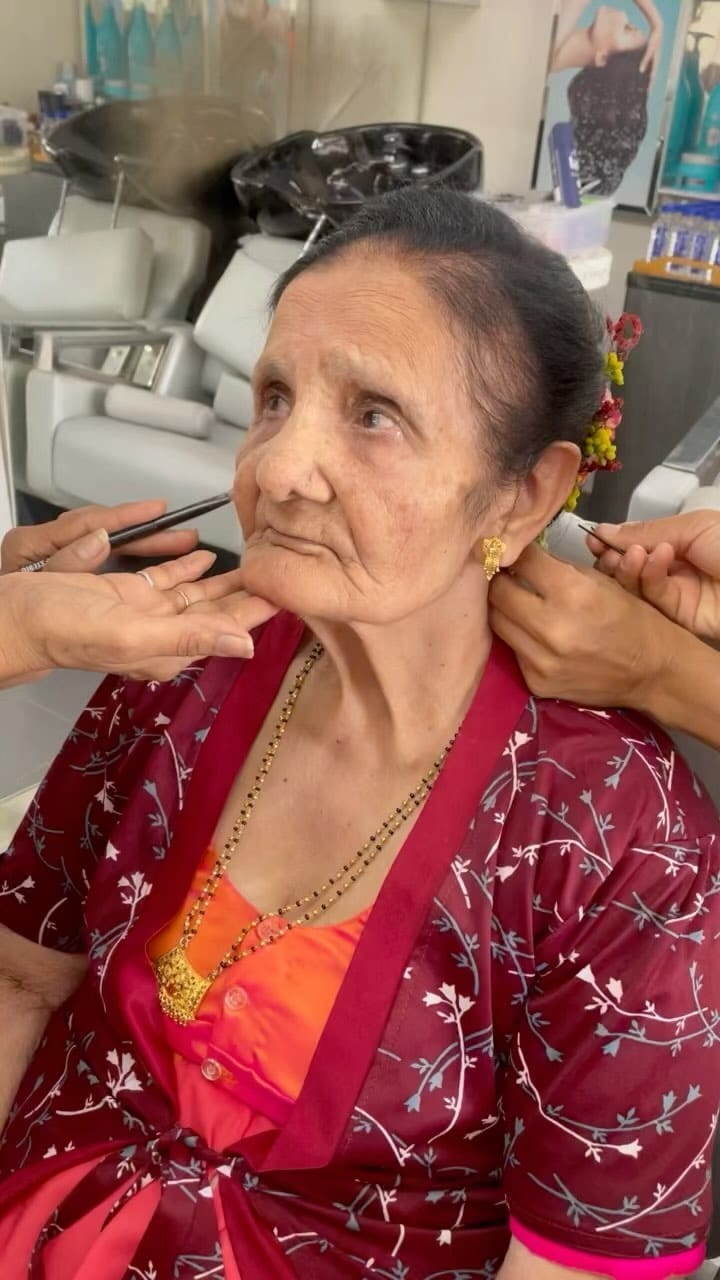 Post 10 by Mihir Salon on Instagram (video)